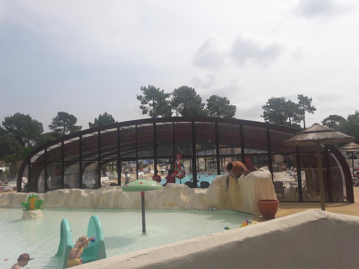 La Pignade Hotell Ronce-les-Bains Exteriör bild